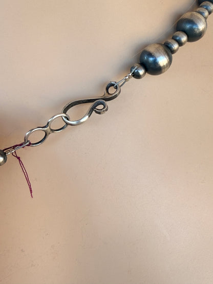 Chimney Butte Graduated Navajo Pearls