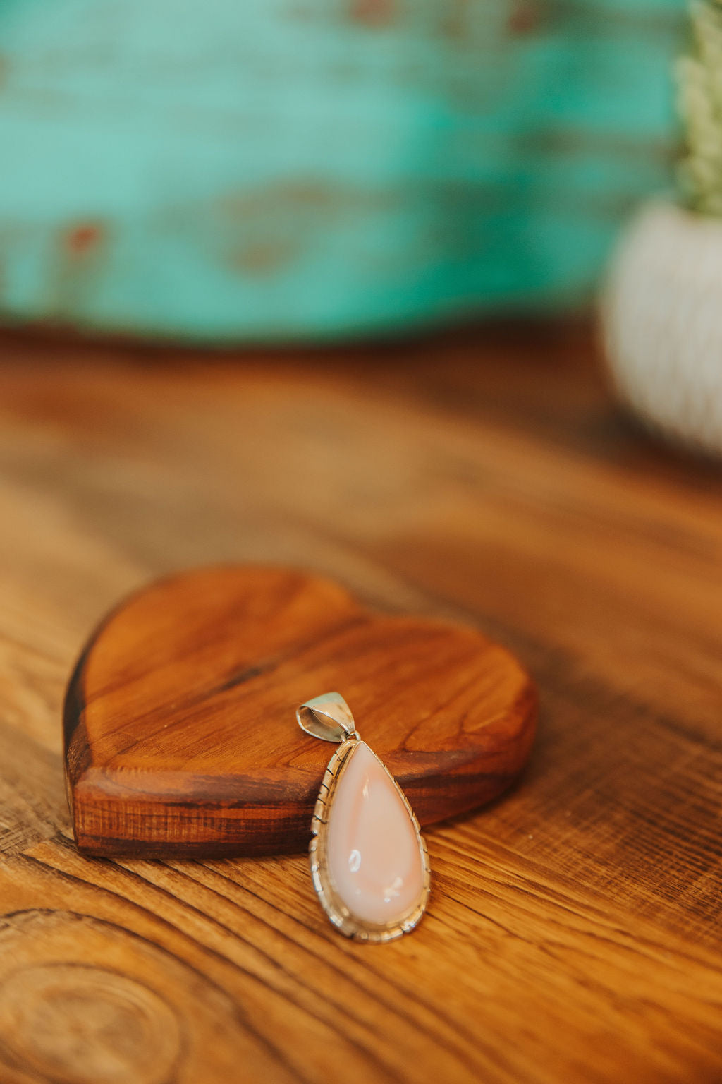 Sterling & Pink Conch Pendant