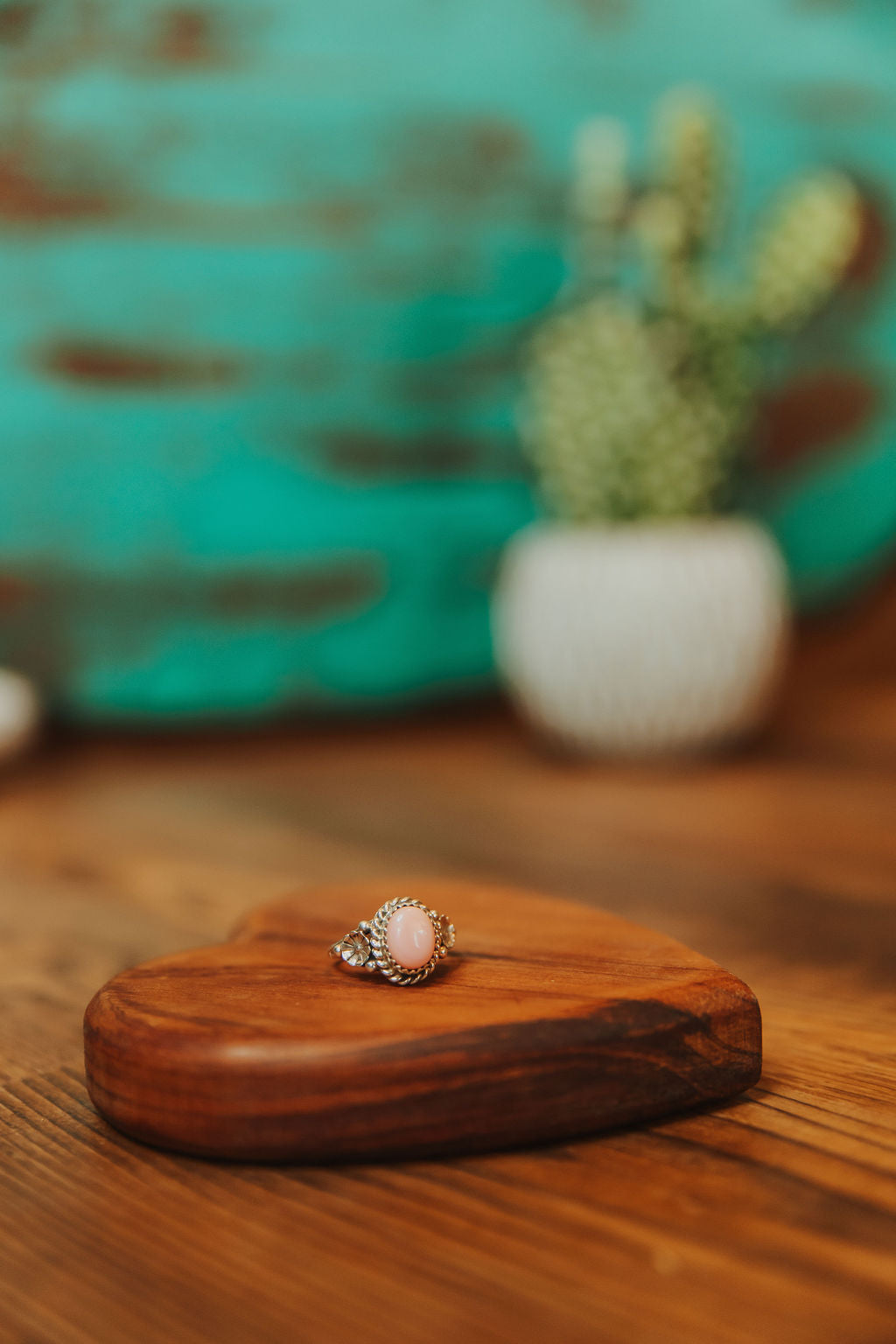 Pink Conch Sweetheart Ring